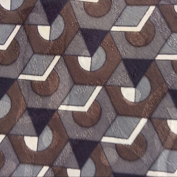 LORD & TAYLOR SILK TIE - Picture 2 of 5